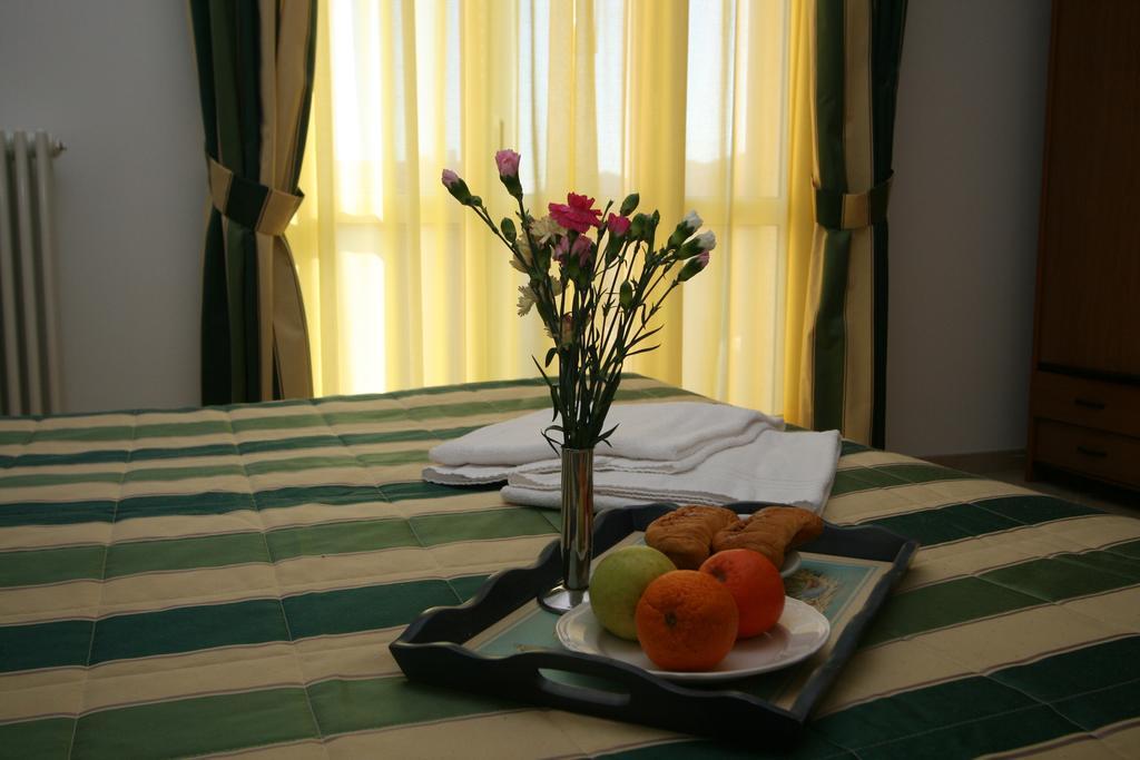 Albergo Villa Ada Borgio Verezzi Zimmer foto