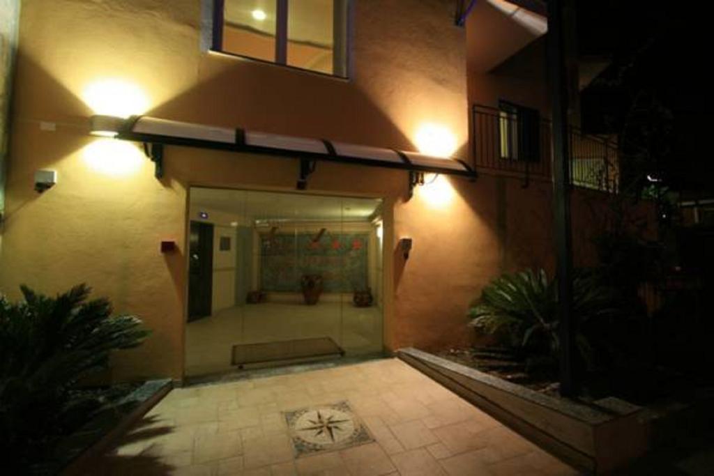 Albergo Villa Ada Borgio Verezzi Exterior foto